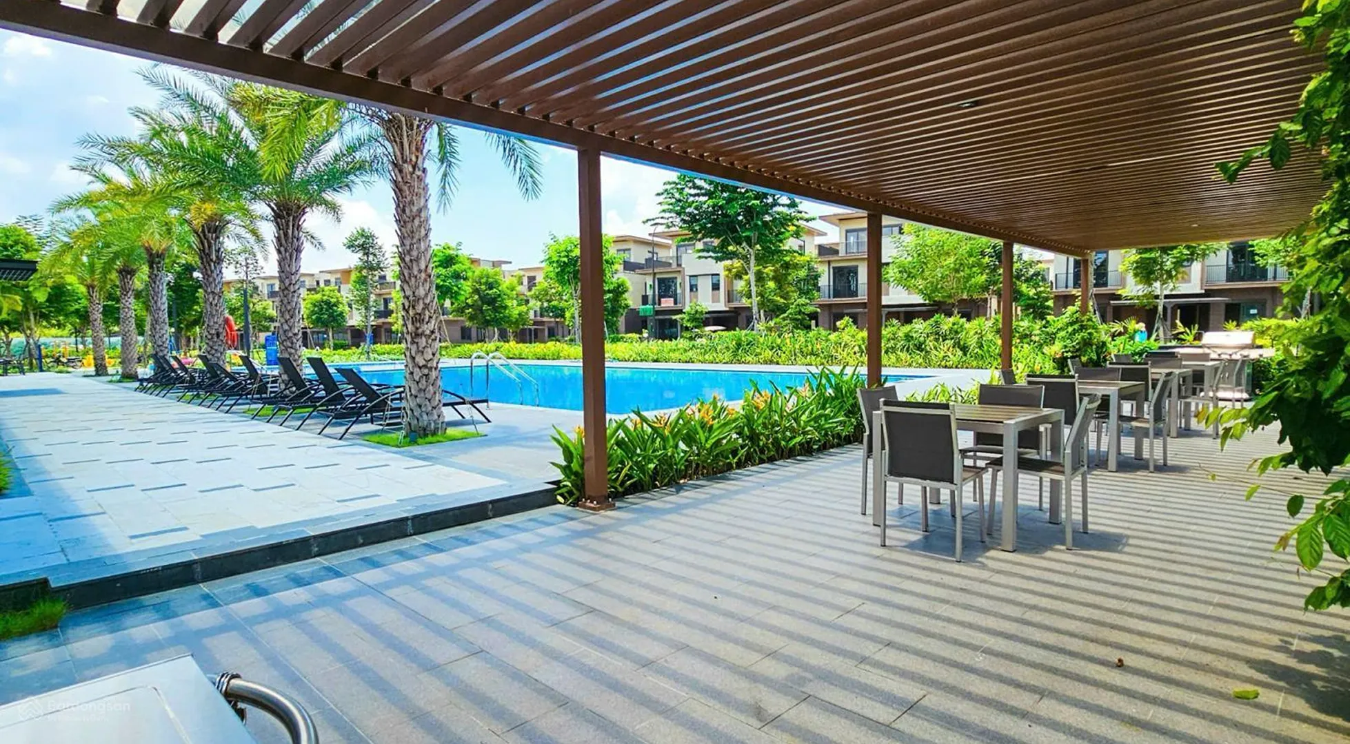 Căn Nhà Phố Vườn Khu Đô Thị Izumi City Có Không Gian Sống Xanh Giữa Đô Thị. Mua bán nhà phố tại Izumi City, Đồng Nai được đăng bởi Tấn Đỗ