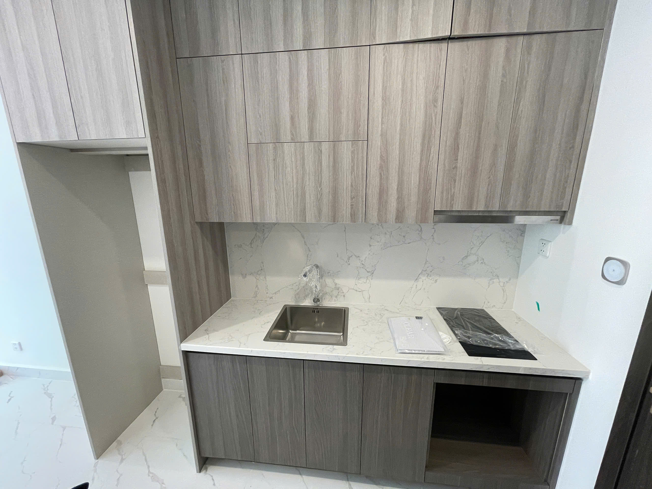 BÁN STUDIO VINHOMES - DT: 33,4M2 - VIEW NỘI KHU VÀ CÔNG VIÊN - GIÁ TỐT NHẤT.. Mua bán căn hộ tại Đại Đô Thị Vinhomes Grand Park, Nguyễn Xiển, Long Bình, Hồ Chí Minh được đăng bởi Tấn Sang.Hình 9