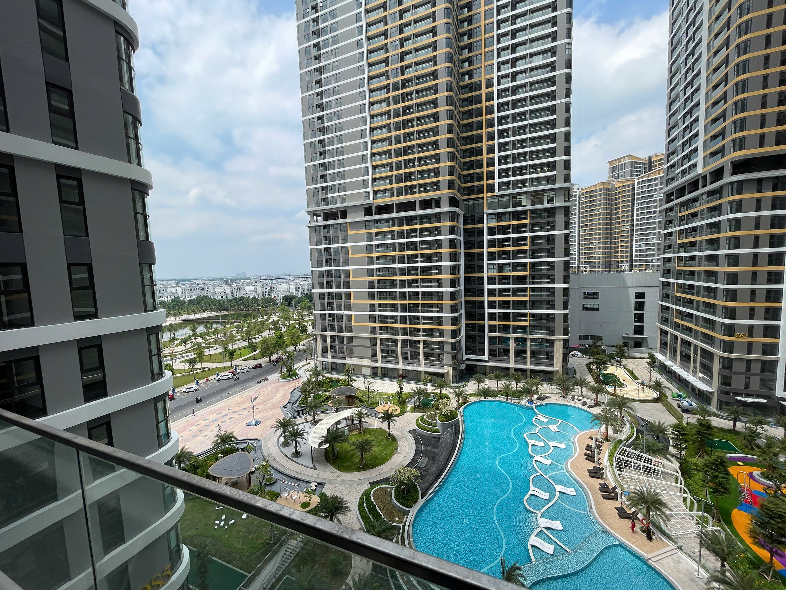 BÁN STUDIO VINHOMES - DT: 33,4M2 - VIEW NỘI KHU VÀ CÔNG VIÊN - GIÁ TỐT NHẤT.. Mua bán căn hộ tại Đại Đô Thị Vinhomes Grand Park, Nguyễn Xiển, Long Bình, Hồ Chí Minh được đăng bởi Tấn Sang.Hình 4