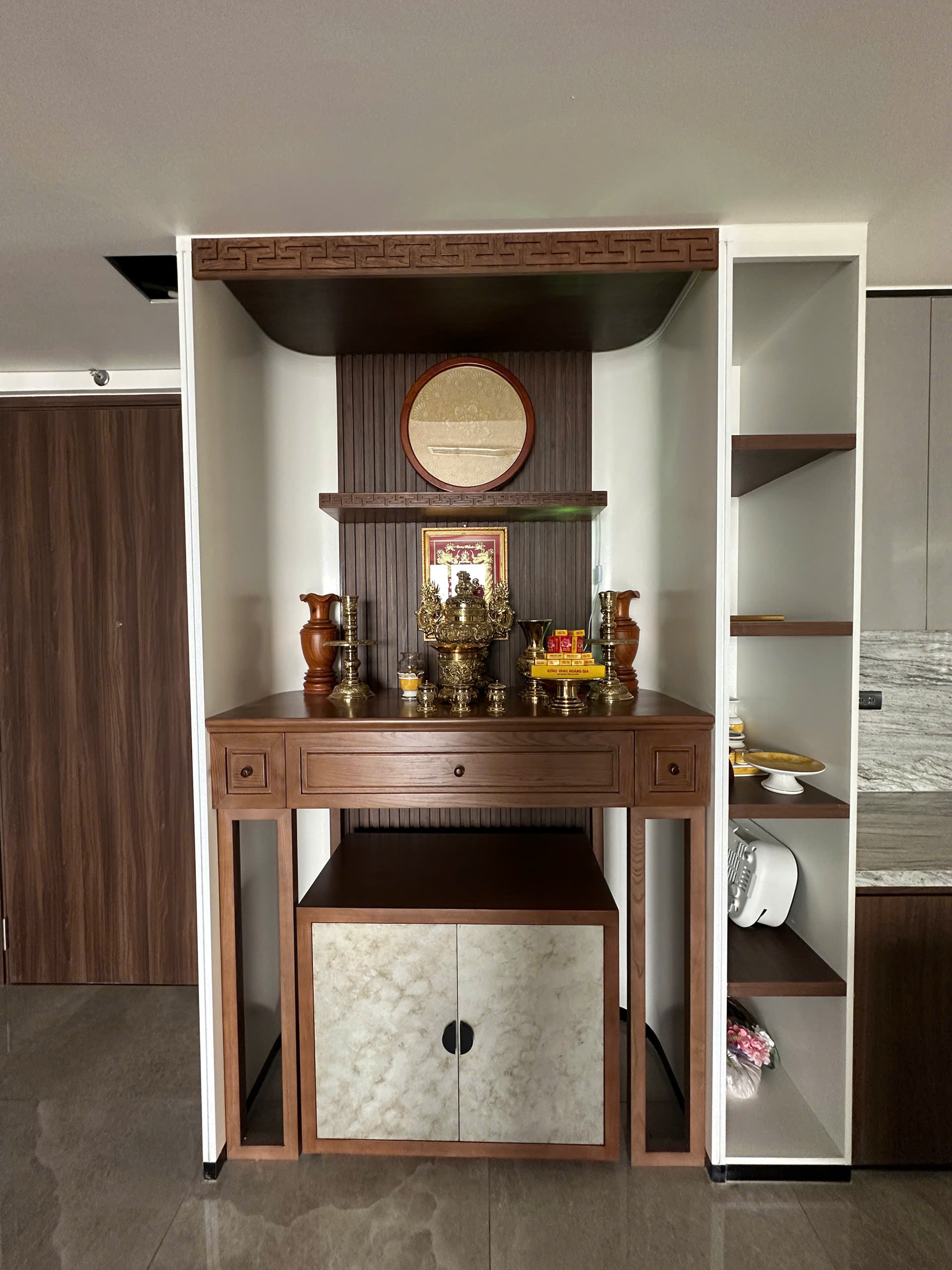 Căn hộ 3PN 02 dự án Infiniti Quận 7 view ban công nhìn thấy hồ bơi, sông Sài Gòn. Mua bán căn hộ tại The Infiniti, số 584 Huỳnh Tấn Phát, Tân Phú, Hồ Chí Minh được đăng bởi VPI Official.Hình 8
