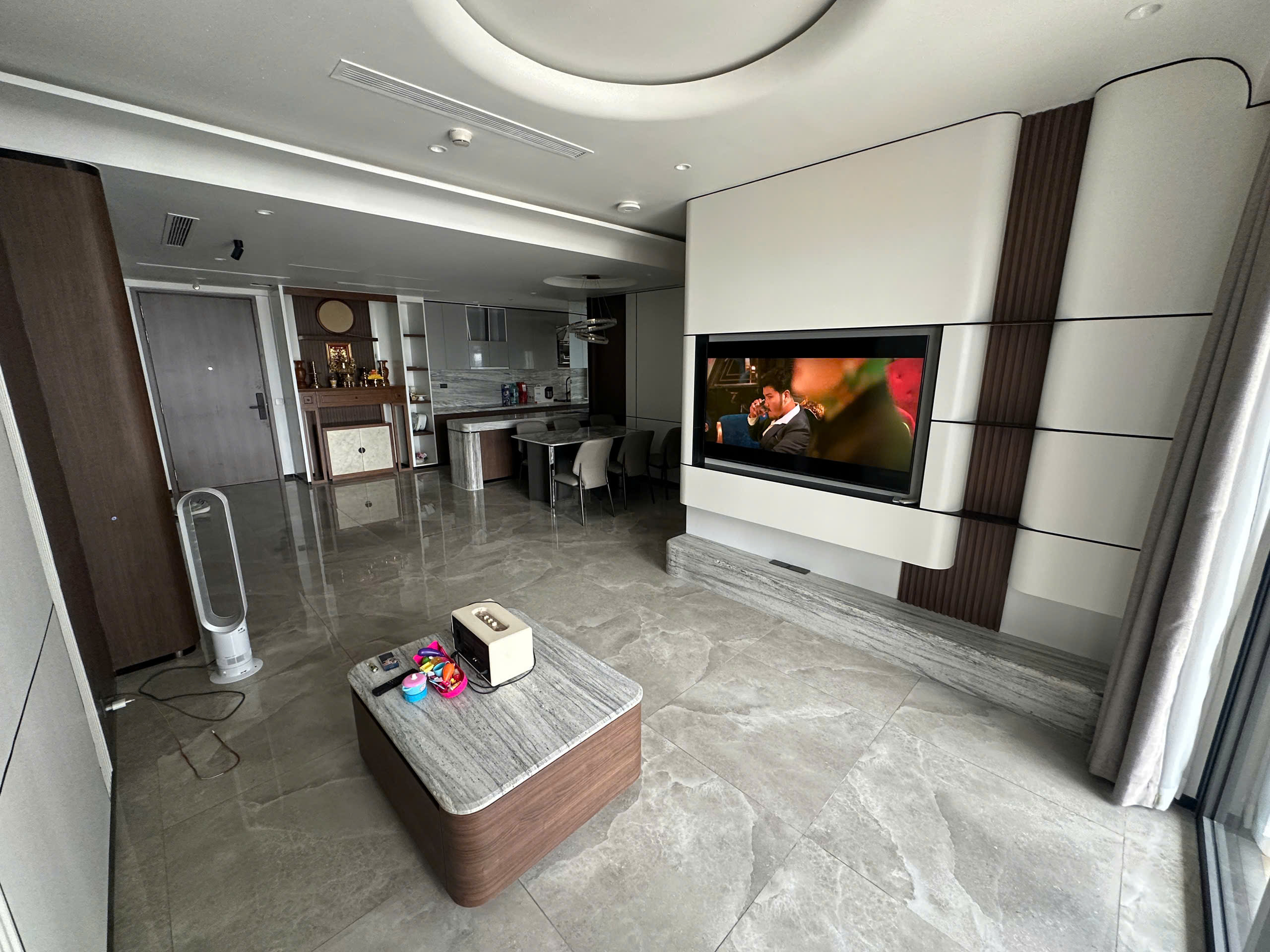Căn hộ 3PN 02 dự án Infiniti Quận 7 view ban công nhìn thấy hồ bơi, sông Sài Gòn. Mua bán căn hộ tại Tân Phú, Hồ Chí Minh được đăng bởi VPI Official
