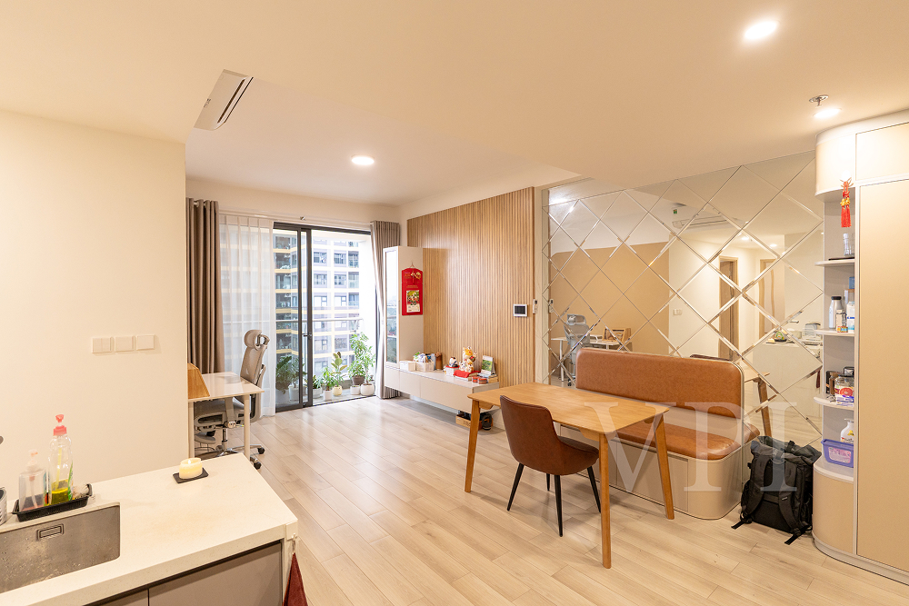 BÁN CĂN HỘ GÓC 2PN MASTERI CENTRE POINT 76M² – TẦNG TRUNG – FULL NỘI THẤT – GIÁ 5,4 TỶ. Mua bán căn hộ tại Long Bình, Hồ Chí Minh được đăng bởi VPI Official