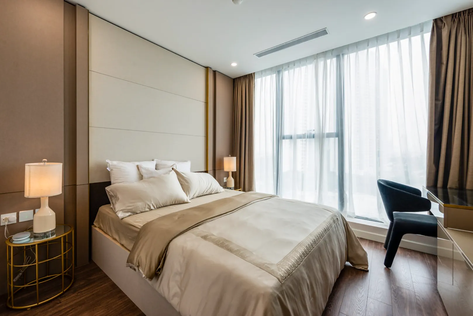 Căn Hộ 3PN Tại Sunshine Sky City View Nhìn Cực Đẹp Về Toàn Cảnh Khu Nam. Mua bán căn hộ tại Sunshine Sky City, 23 Phú Thuận, Tân Mỹ, Hồ Chí Minh được đăng bởi VPI Official.Hình 6