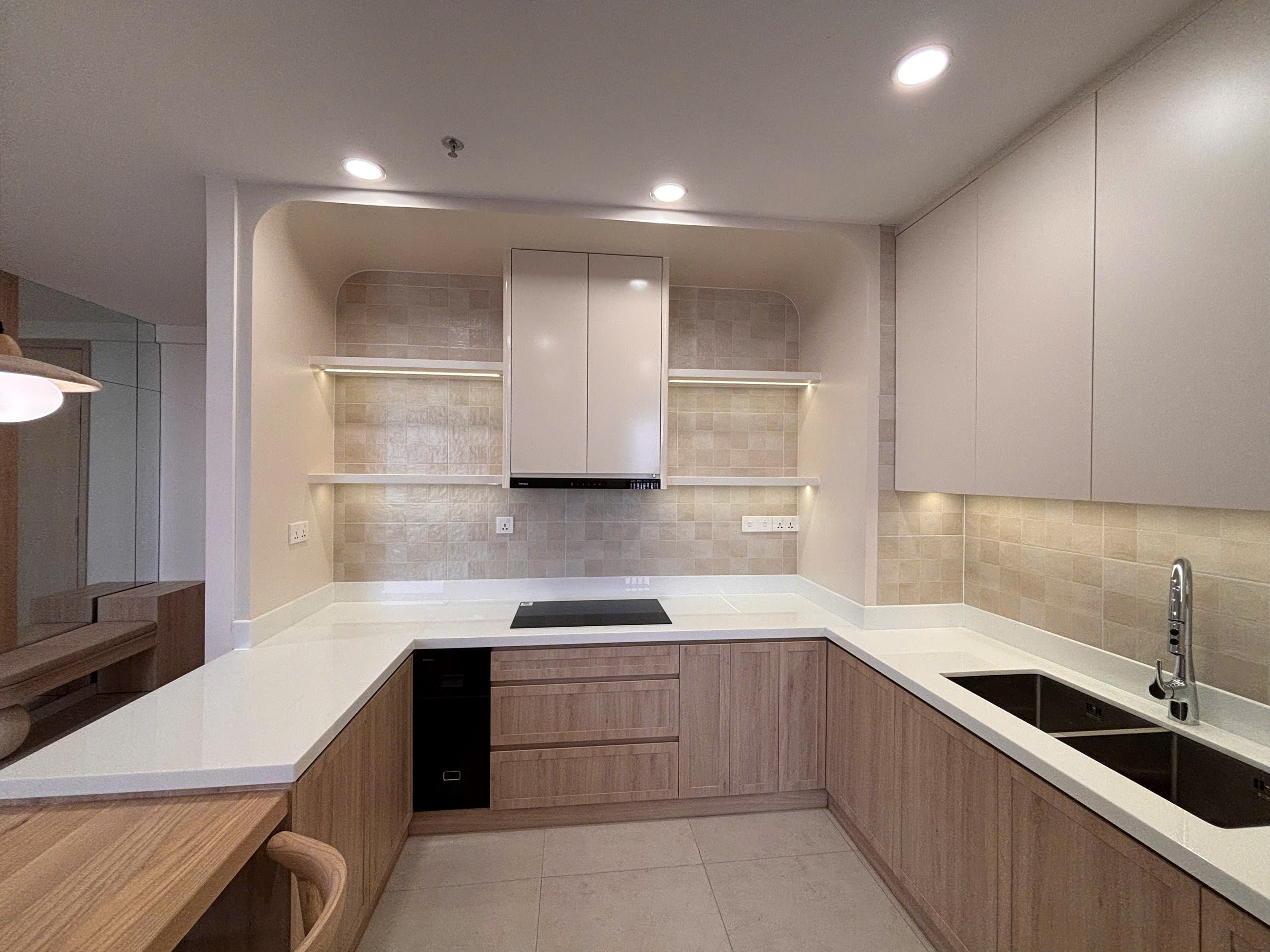 Căn hộ tầng trung của dự án Infiniti Quận 7 view hướng sông Sài Gòn, giá thuê tốt. Cho thuê căn hộ tại số 584 Huỳnh Tấn Phát, Tân Phú, Hồ Chí Minh được đăng bởi VPI Official.Hình 3