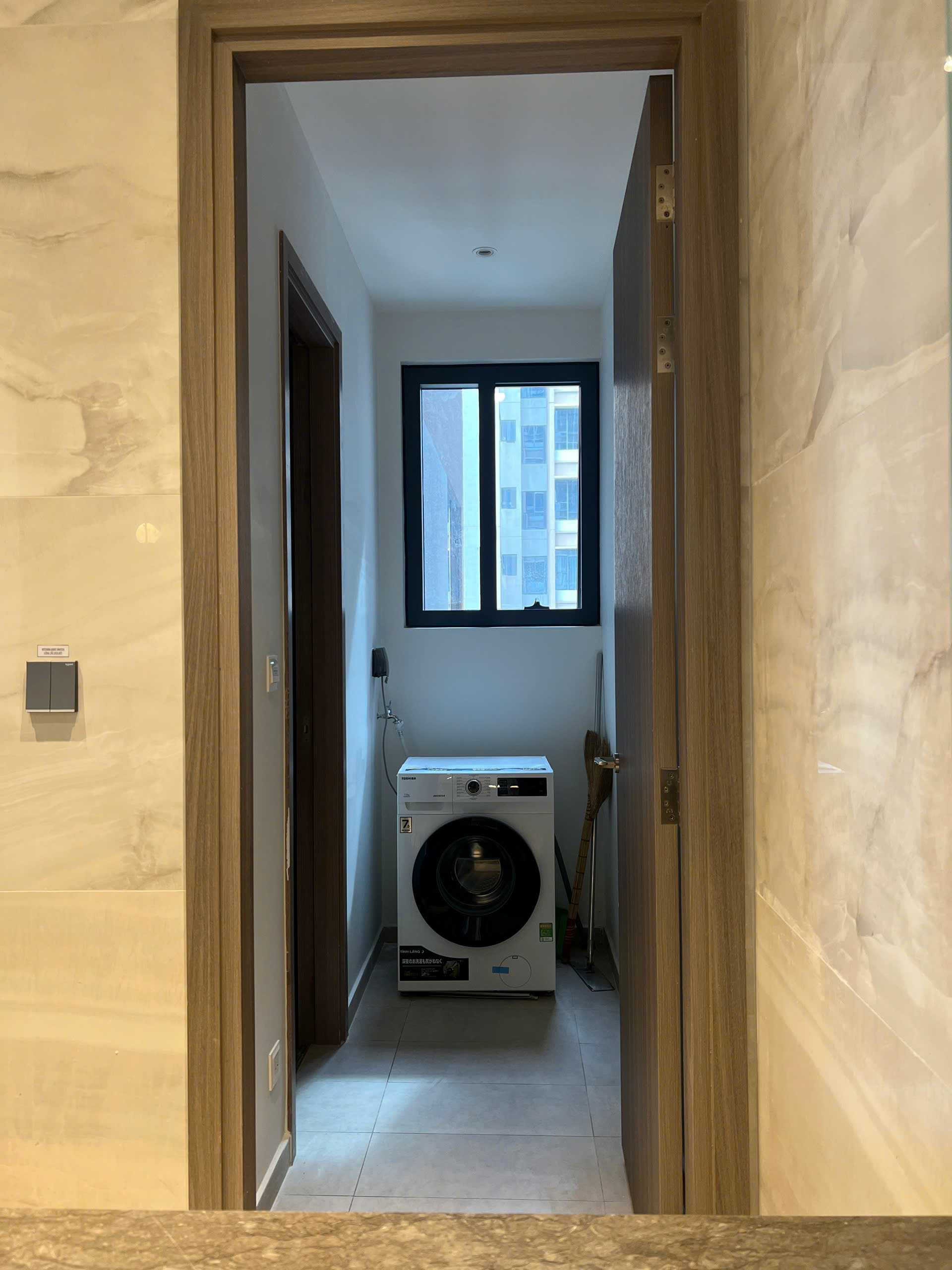 BÁN CĂN HỘ 3PN THE MARQ 107M² AXX04 – TẦNG TRUNG – VIEW LANDMARK 81 – GIÁ 21,7 TỶ. Mua bán căn hộ tại The MarQ, Sài Gòn, Hồ Chí Minh được đăng bởi VPI Official.Hình 1