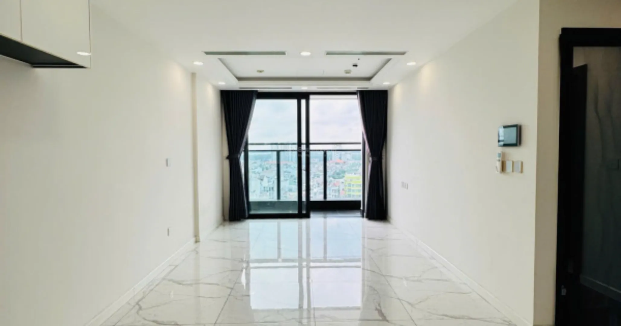 Văn phòng đa năng tại Sunshine Sky City có không gian rộng rãi. Mua bán văn phòng tại Sunshine Sky City, 23 Phú Thuận, Tân Mỹ, Hồ Chí Minh được đăng bởi VPI Official.Hình 1